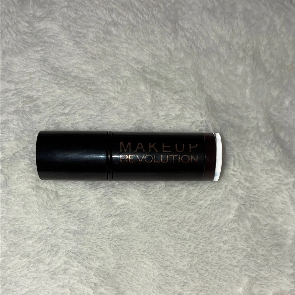 Makeup Revolution Shade 100% Vamp Lipstick